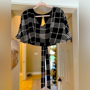 EUC AKIRA Cropped Top with Short Bell Sleeves and Tie Back